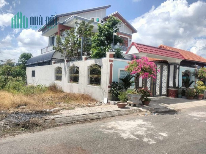 CHỦ BÁN ĐẤT VÒNG XOAY QUỐC LỘ 56 HÒA LONG 157M2/1TY450 SHR