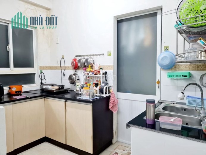 Cho thuê căn hộ B1 – Ehome 3, Bình Tân, Hồ Chí Minh.