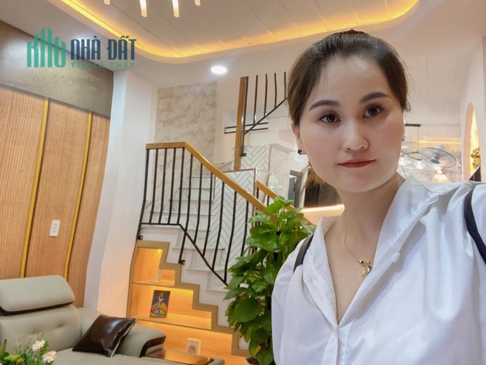 NHÀ ĐẸP 3 TẰNG HẺM XE HƠI PHAN HUY ÍCH. TẶNG FULL NỘI THẤT.