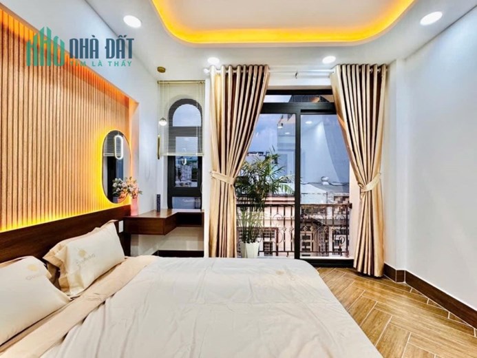 NHÀ ĐẸP 3 TẰNG HẺM XE HƠI PHAN HUY ÍCH. TẶNG FULL NỘI THẤT.