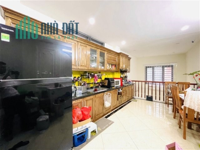 Bán nhà phố Quan Nhân 40m2x6 tầng, lô góc, ngõ rộng 5m, ô tô, kinh doanh, về ở luôn chỉ 8.3 tỷ.