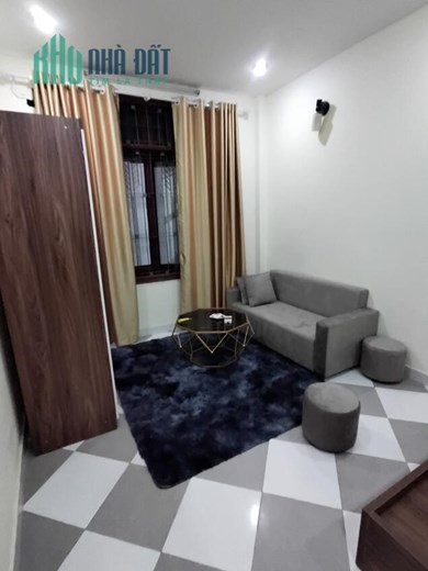 Chính chủ cần cho thuê căn hộ 2 phòng ngủ, 1WC tại chân cầu Long Biên, Hà Nội