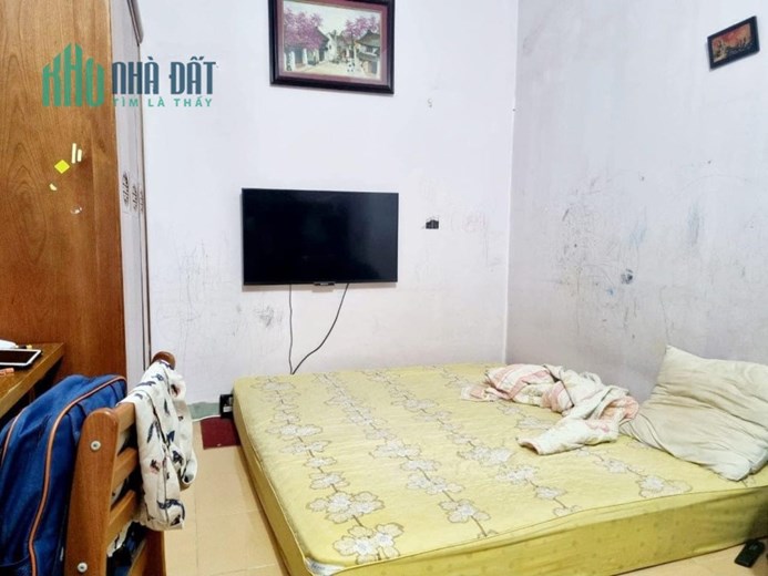 Bán Đất Tặng Nhà Ngõ 43 Trung Kình - 40m chỉ 4 tỷ