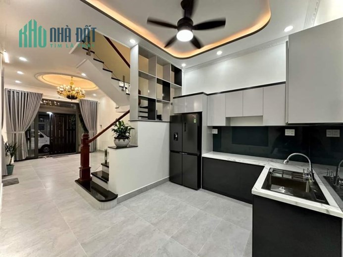 Kha Vạn Cân,Linh Trung Tp Thủ Đức, 69m, 3 tầng 5 PN  xe hơi đậu trong nhà