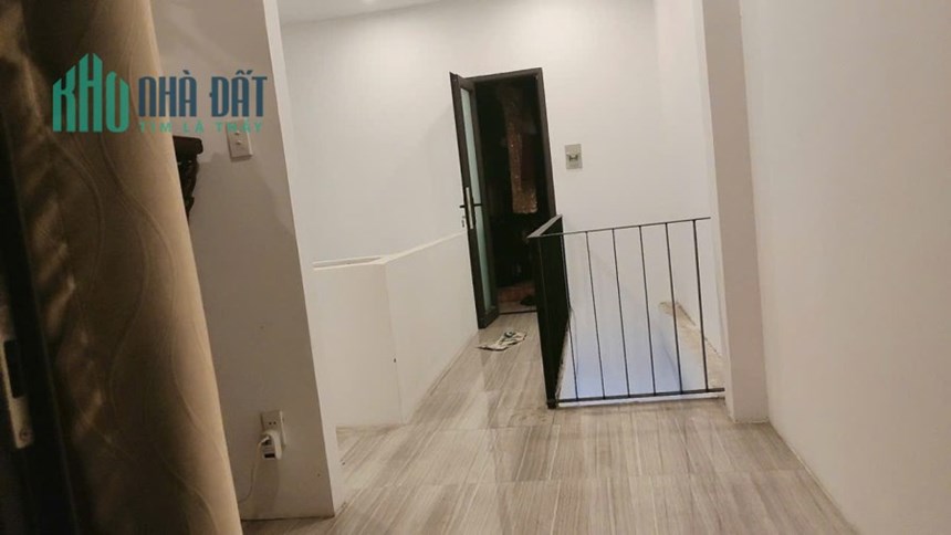 BÁN NHÀ MỚI ĐẸP - GIÁ CHỈ 3.5 TỶ, HẺM XE HƠI. CHỐT CHỐT CHỐT Vị Trí Tại TP Thủ Đức