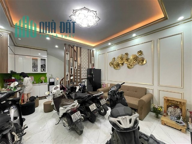 Bán nhà Phố Vũ Trọng Phụng Thanh Xuân 34m2x6 tầng, lô góc, Văn phòng, về ở luôn đón TẾT  chỉ 6.7 tỷ.