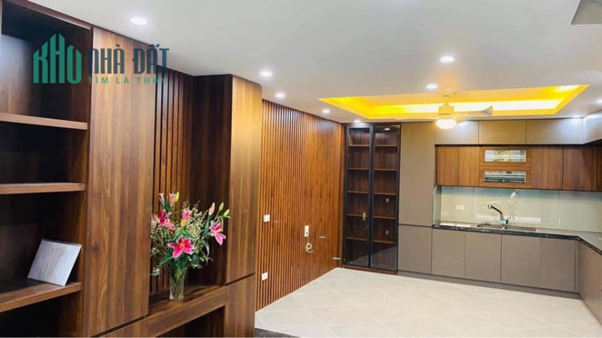 Chủ cần vốn KD bán gấp nhà 5 tầng thang máy P.Phúc Đồng,đường thông 2 ô tô tránh.55M,8 tỷ (CTL)