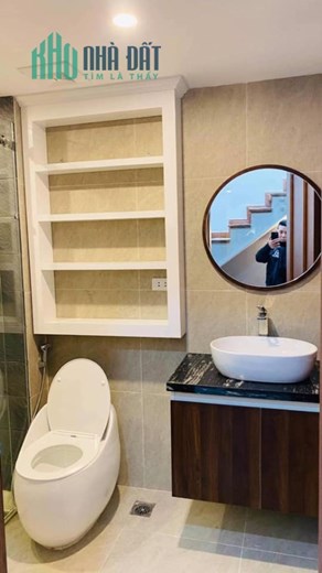 Chủ cần vốn KD bán gấp nhà 5 tầng thang máy P.Phúc Đồng,đường thông 2 ô tô tránh.55M,8 tỷ (CTL)