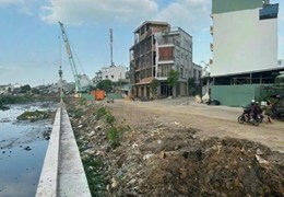 Bán 3 Lô Đất Thổ Cư,100M2/lô Đ Lê Trọng Tấn,xd Tự Do,khu Dân Cư Sung,giá 5 Tỷ/lô,LH 0907753508