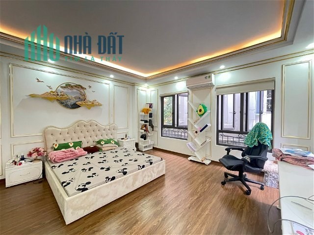 Bán nhà mặt phố Khương Thượng, ô tô tránh, view hồ, kinh doanh, garage 51m2x4 tầng, ở luôn đón Tết