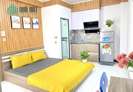 Trời ơi! 155 Cầu Giấy, 30m, có ban công, full đồ, chỉ 4tr4 fix mạnh