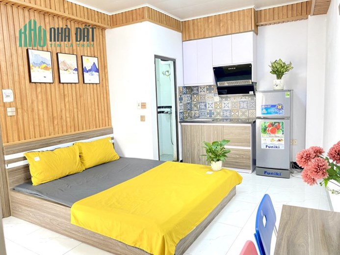 Trời ơi! 155 Cầu Giấy, 30m, có ban công, full đồ, chỉ 4tr4 fix mạnh
