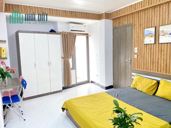 Trời ơi! 155 Cầu Giấy, 30m, có ban công, full đồ, chỉ 4tr4 fix mạnh