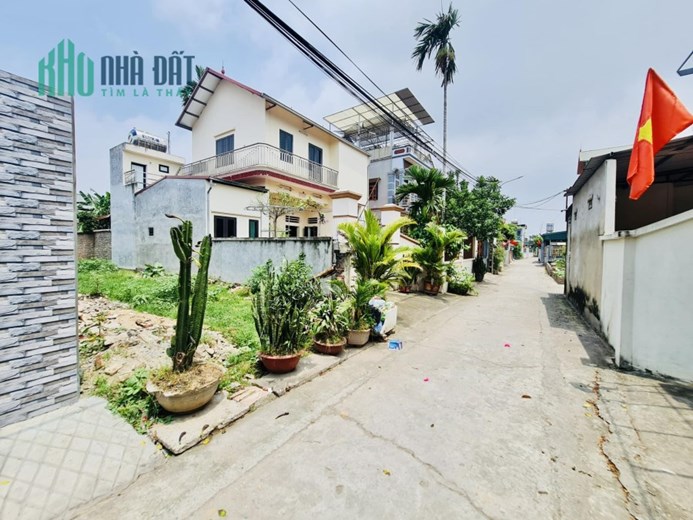 Đất Phương Trạch-Vĩnh Ngọc-Đông Anh-Đường Thông Ô Tô-DT 180m²-MT 10m-Giá 12 tỷ