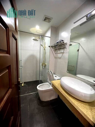 Bán Nhà Phố Lạc Long Quân Quận Cầu Giấy. 60m Xây 6 Tầng Nhỉnh 14 Tỷ. Cam Kết Ảnh Thật Mô Tả Chính
