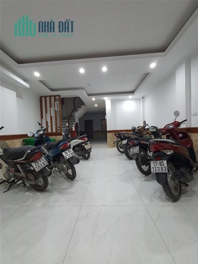 Bán Nhà Phố Võng Thị Quận Tây Hồ. 92m Xây 7 Tầng Nhỉnh 18 Tỷ. Cam Kết Ảnh Thật Mô Tả Chính Xác. Chủ