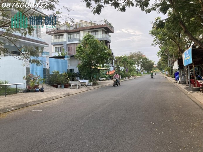 Bán đất hẻm 1078 Lê Văn Lương Nhà Bè. DT 6m x 20m đường 16m đối diện trường mầm non giá chỉ 7tỷX