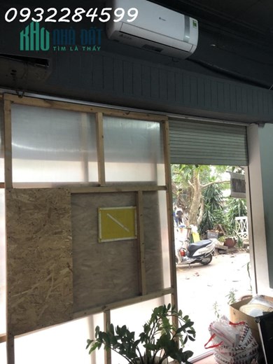 Mình chính chủ cho thuê mb tầng 1 ở Dương Văn Bé. Giá 6,5 triệu Căn góc 2 mặt tiền lớn ô tô tránh.