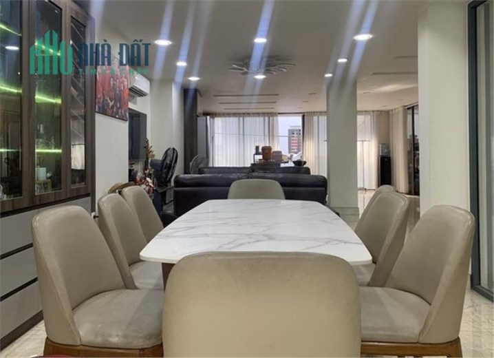 GIÁ CỰC SỐC - BÁN NHÀ HXH HUỲNH VĂN BÁNH - PHÚ NHUẬN - GẦN 200M2