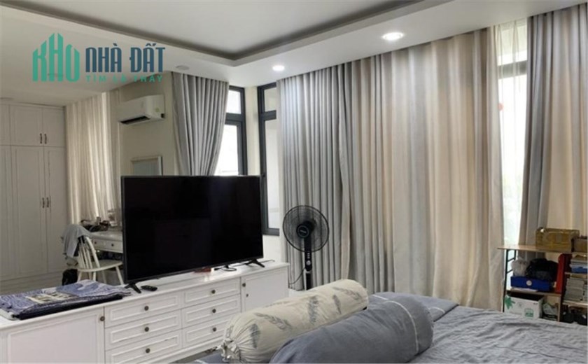 GIÁ CỰC SỐC - BÁN NHÀ HXH HUỲNH VĂN BÁNH - PHÚ NHUẬN - GẦN 200M2