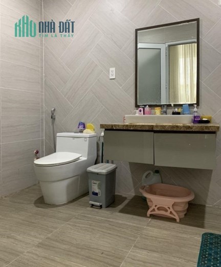 GIÁ CỰC SỐC - BÁN NHÀ HXH HUỲNH VĂN BÁNH - PHÚ NHUẬN - GẦN 200M2