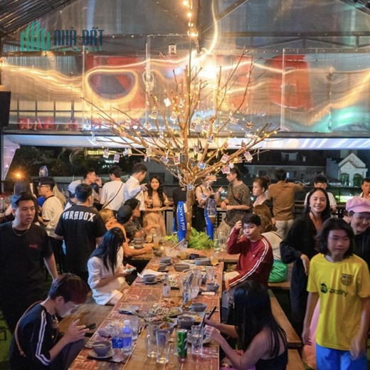 Mình có mặt bằng nhà hàng kiểu Beer garden cần sang nhượng hoặc cho thuê lại tại Trần Não Quận 2