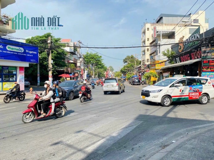 Bán dãy trọ 20 phòng, dt 227m² Cn 160.5 m², P. Linh Trung Thủ Đức