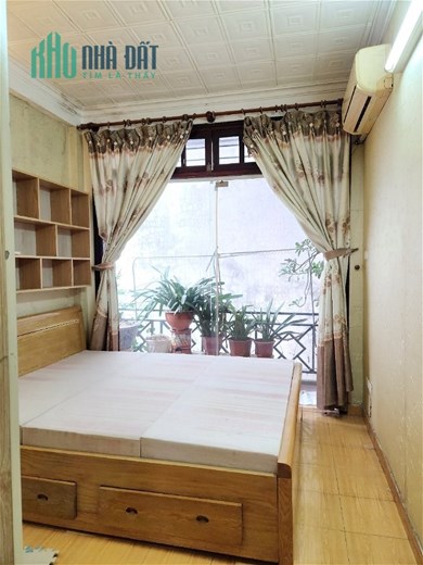 BÁN NHÀ PHẠM VĂN ĐỒNG 42M2, MT 6M, 5.3 TỶ. NGÕ NÔNG RỘNG, CÁCH PHỐ 20M.