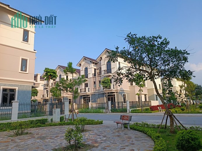 Sale nhanh 1.5 tỷ căn BTSL vip trong kđt Vsip Singapore