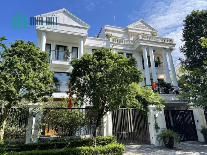 Biệt thự CIPUTRA- Tổng hợp quỹ căn đang giao dịch – Giá tốt – Hỗ trợ xem nhà thực tế. HL 0979811909