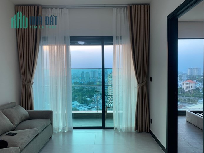Cho thuê căn hộ Delasol, Tôn Thất Thuyết, Phường 1, Quận 4 : 72m2, 2PN, 2WC, nội thất như hình