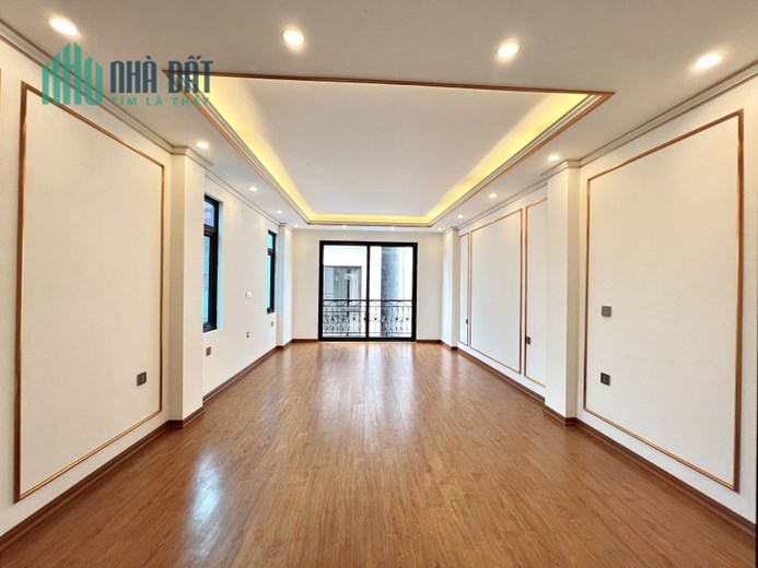 Siêu phẩm nhà phố Thụy Khuê, ô tô vào tận nhà, 7 tầng có thang máy DT 52m2, cách mặt phố 10m