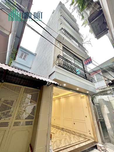 Siêu phẩm nhà phố Thụy Khuê, ô tô vào tận nhà, 7 tầng có thang máy DT 52m2, cách mặt phố 10m