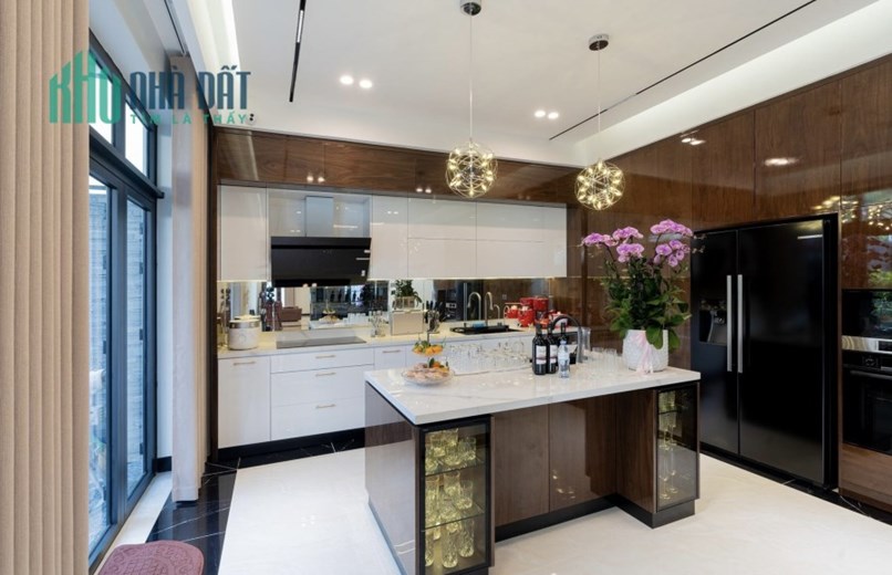 Bán nhà đẹp - Tôn Đức Thắng - 2 gara - lô góc siêu thoáng - mặt ngõ ô tô tránh - 78m2 x 8 tầng