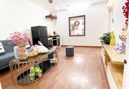Bán TT 8/3- chưa đến 2 tỉ-sdtt 70m2-nhà đẹp ở luôn-full nội thất-ô tô đỗ cầu thang-view đẹp