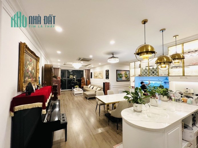 Hiếm ! căn 3PN 2WC -CC Golden Palace 117m2 giá 5.15 tỷ   view thoáng mát