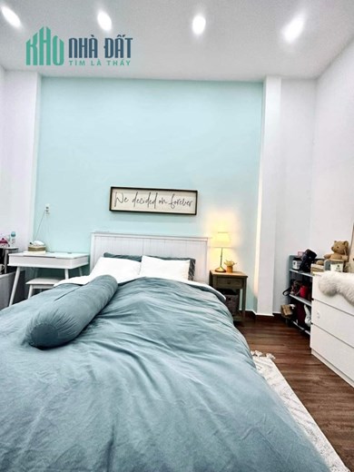 Quận 3, LÊ VĂN SỸ, 46m2, 3PN, khu đất ở, nở hậu, đủ nội thất