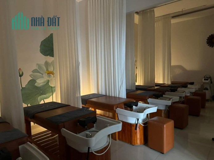 Khai trương Salon tại Mỹ sang nhượng lại salon tại Việt Nam Địa chỉ: số 4 Hoàng Diệu, Tp Buôn Ma