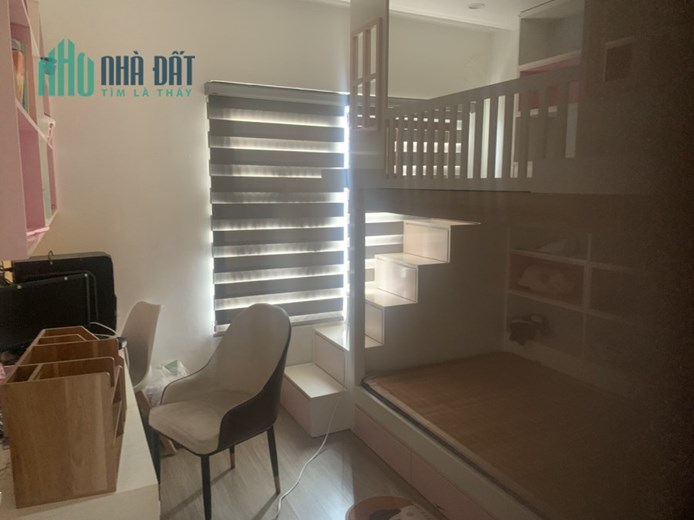 CHO THUÊ CĂN HỘ CHUNG CƯ GIÁ RẺ 3 NGỦ 2 VỆ SINH FULL NỘI THẤT ĐẸP VÀ RẤT MỚI VIEW THOÁNG TẠI