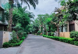 Bán Biệt Thự  KĐT Việt Hưng Khu VIP đẳng cấp thượng lưu,210m2, 4 Tầng,MT 10m,Hơn 29 Tỷ