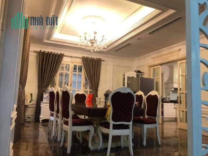 Bán Biệt Thự  KĐT Việt Hưng Khu VIP đẳng cấp thượng lưu,210m2, 4 Tầng,MT 10m,Hơn 29 Tỷ