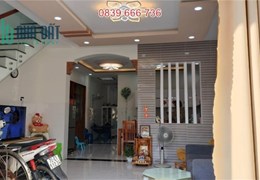 Đặc Quyền Sở Hữu: Nhà 3 Phòng Ngủ, Gần Khu Dân Cư