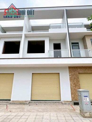 Bán nhà 1 trệt 2 lầu KDC Bửu Long, đối diện công viên chỉ 4ty550