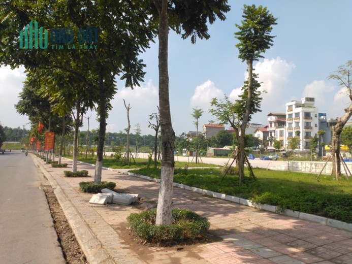Bán lô đất  Tặng Nhà c4 mặt phố Ỷ Lan, Gia Lâm. Siêu Kinh Doanh giá rẻ