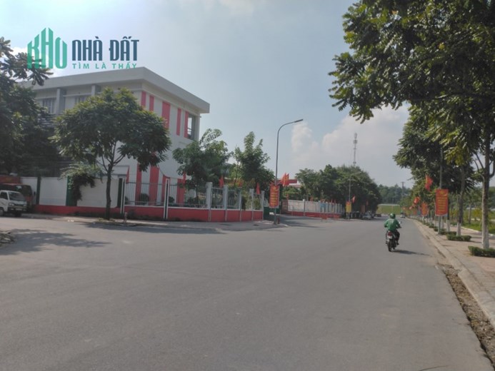 Bán lô đất  Tặng Nhà c4 mặt phố Ỷ Lan, Gia Lâm. Siêu Kinh Doanh giá rẻ