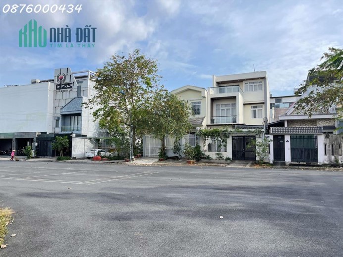 Bán đất đường Lê Văn Lương Nhà Bè khu dã ngoại công viên MT đường 12m thông đường số 1 20m