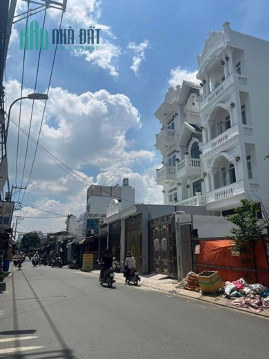Bán Nhà Mặt Tiền Kinh Doanh 180m2, 3 Tầng, Gần Đường Nguyễn ảnh Thủ. Quận 12