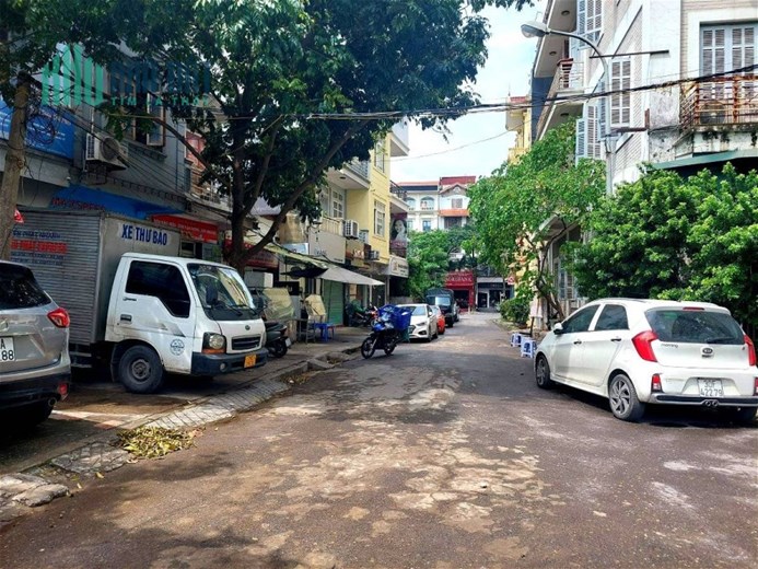 Bán nhà Phố Trung Hòa Quận Cầu Giấy. 50m Xây 4 Tầng Nhỉnh 12 Tỷ. Cam Kết Ảnh Thật Mô Tả Chính Xác.