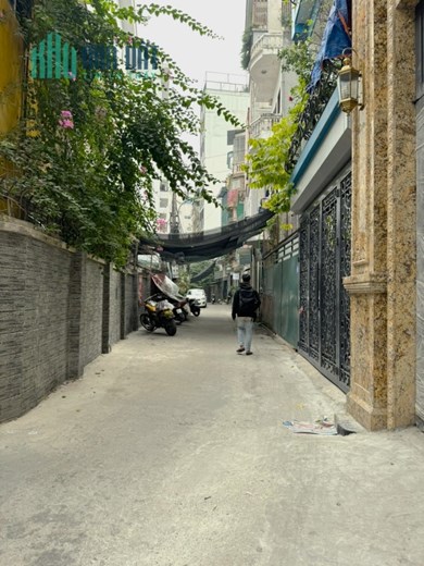 Bán nhà Phạm Văn Đồng, Cầu Giấy - Ô tô - Kinh Doanh - Văn Phòng - 70m x MT 4m - Nhỉnh 10 tỷ