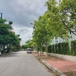 Bán lô góc biệt thự Sao Đỏ cực đẹp, ngay sau lưng trường quốc tế DEWAY